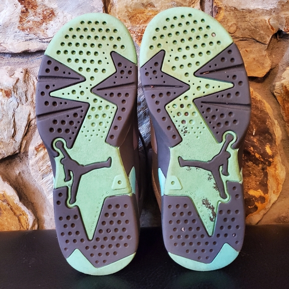 Air Jordans Retro - Picture 4 of 5